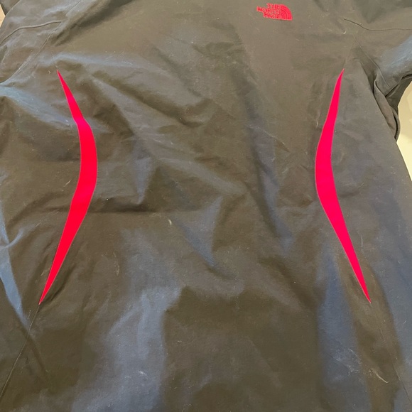 The North face womens black and hot pink Hyvent jacket - Picture 5 of 8